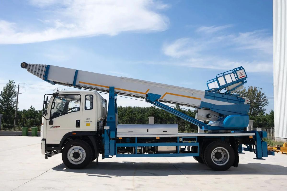 岳池云梯上料车租赁费用